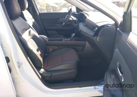 2025 Nissan Kicks Sr Fwd from USA, damaged, VIN 3N8AP6DA1SL300484